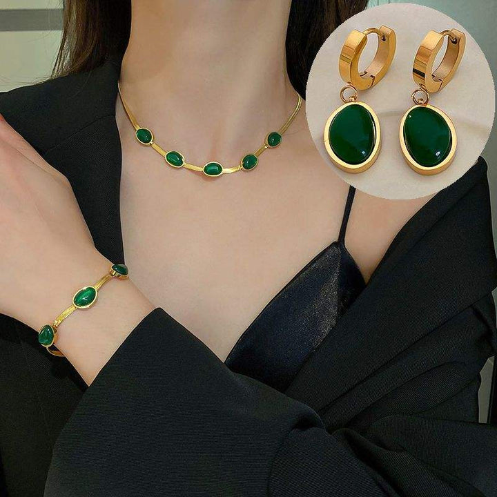 Emerald Stone Jewelry Set